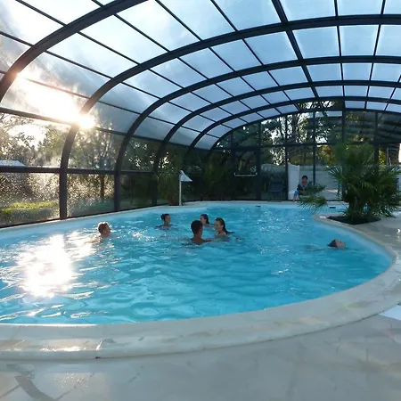 Camping Le Bordeneo 4*