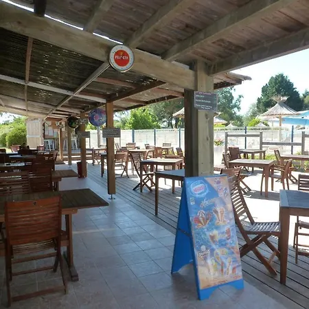 Kamp alanı Camping Le Bordeneo Le Palais